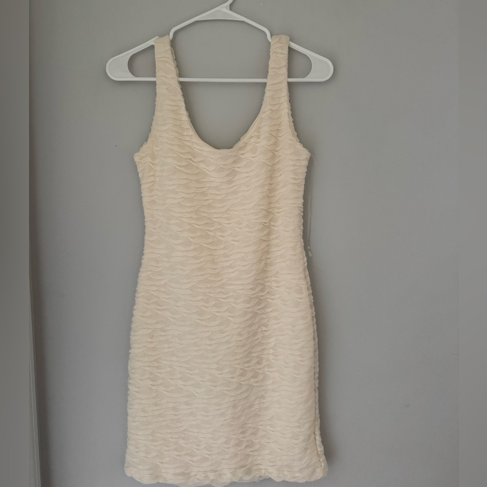 Heart Hips Elegant Cream Dress